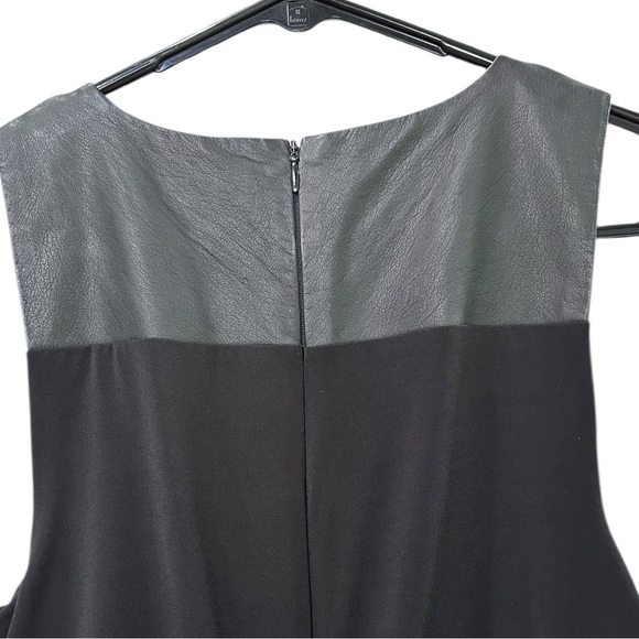 Nicole by Nicole Miller Black Sleeveless V Neck Jumpsuit Front Pockets Size XS - Picture 6 of 11